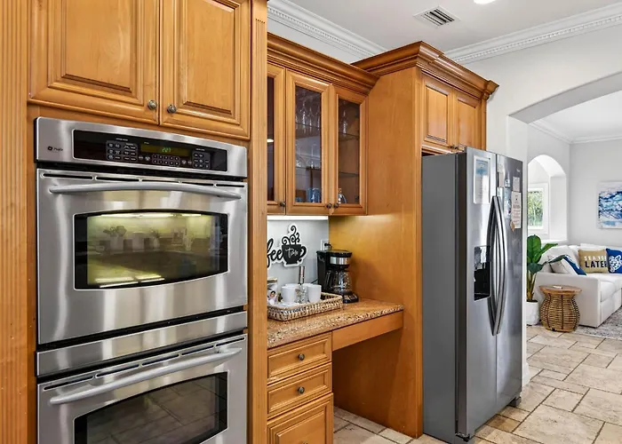 Holiday home Westwinds Paradise House