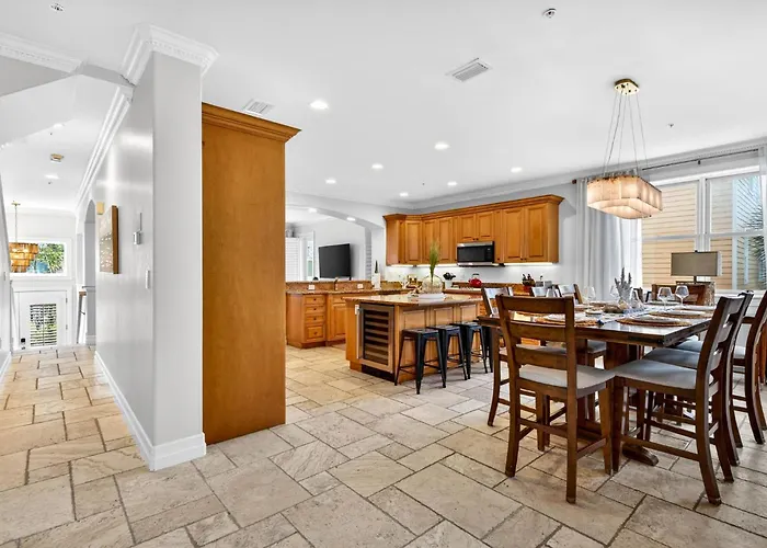Holiday home Westwinds Paradise House