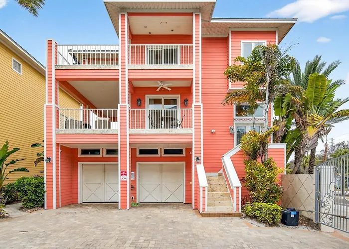 Holiday home Westwinds Paradise House